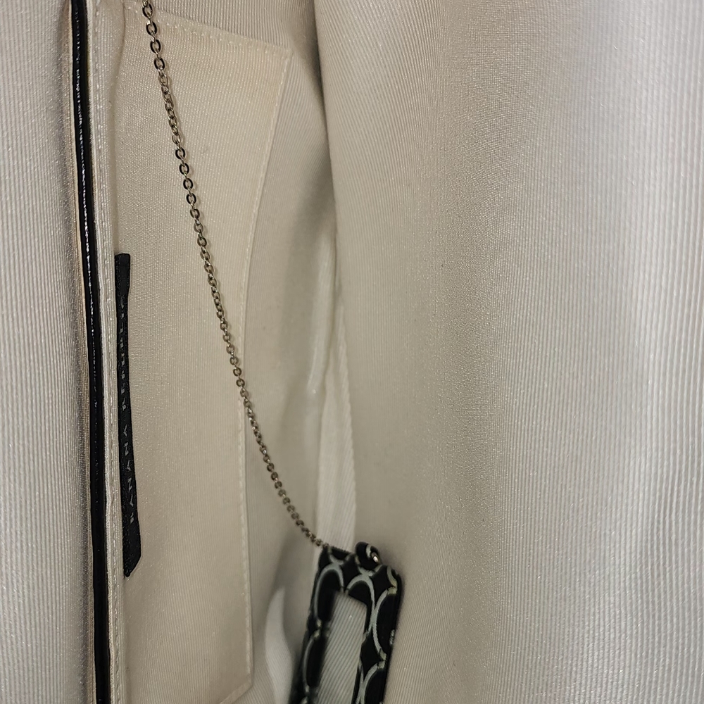 Purses - Picture 7 of 7
